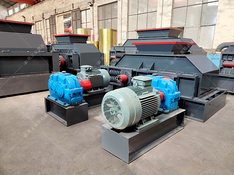 1000x700中型對輥制砂機發貨 發往江西