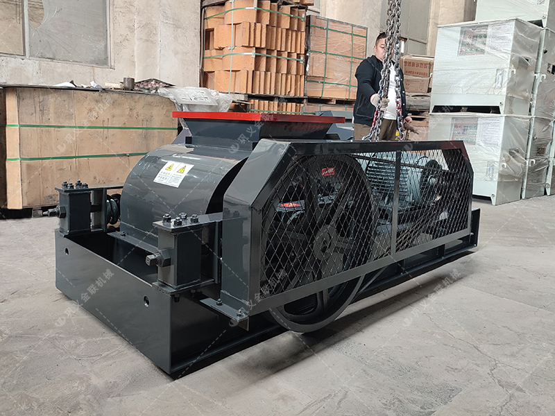 變廢為寶的關(guān)鍵一步：雙齒輥破碎機如何 “啃碎” 玻璃回收難題？